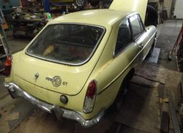 MG B GT À restaurer