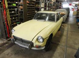 MG B GT À restaurer