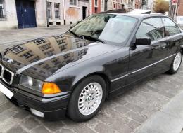 BMW Série 3 E36 - 325 i Coupé BVA  de 1992