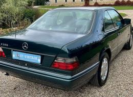 Mercedes-Benz E class W124 E200 Coupé