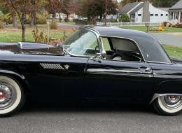 Ford Thunderbird