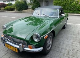 MG B