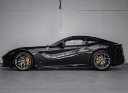 Ferrari F12 Berlinetta *Nero Daytona & Équipements