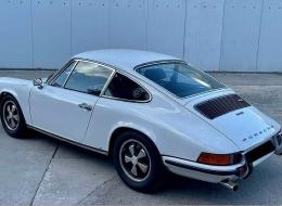 Porsche 911 2.4 E Coupé