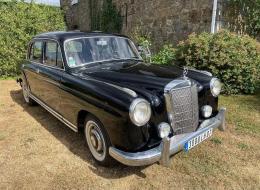Mercedes-Benz 220 220 SE ponton