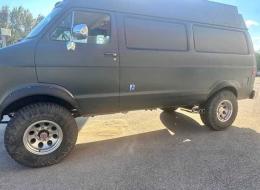 Dodge Van B 350 MOWAG