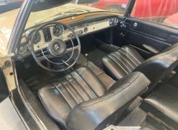 Mercedes-Benz SL 230 Pagode