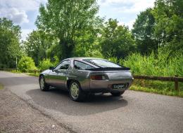 Porsche 928 S
