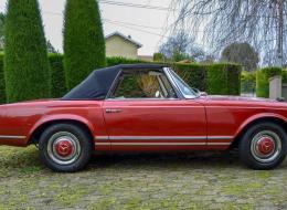 Mercedes-Benz SL 230