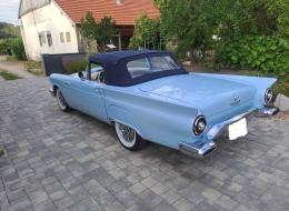 Ford Thunderbird