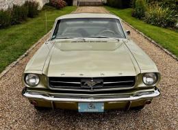 Ford Mustang V8 Fastback