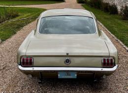 Ford Mustang V8 Fastback