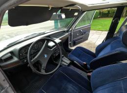 BMW Série 5 520 E12