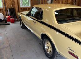 Mercury Cougar V8 302 ci