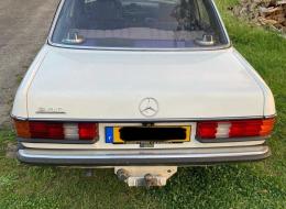 Mercedes-Benz 200 TYPE 12322011