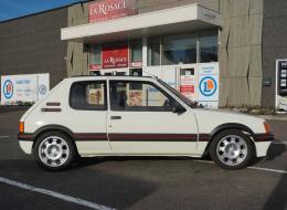 Peugeot 205 GTI 1.9 122ch (Suisse)