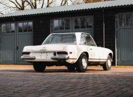 Mercedes-Benz 280 Pagode Sl 