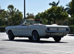 Ford Mustang V8 Cabriolet