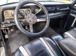 Jeep Cherokee Cherokee Chief Laredo V8