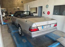 Mercedes-Benz E class W124 Cabriolet  E 200