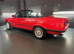 BMW Série 3 320i E30