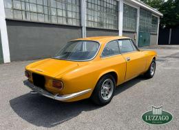 Alfa Roméo Giulia GT 1300 Junior