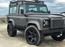 LandRover Defender 90