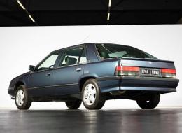 Renault 25 V6 Limousine blindée par Heuliez