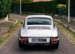 Porsche 911 2.2L E coupé