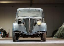 Renault Primaquatre Berline