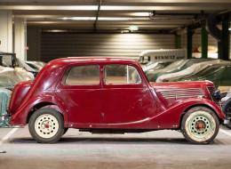 Renault Monaquatre Berline