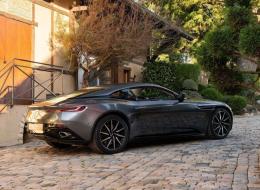 Aston Martin DB 11 V12 Launch Edition
