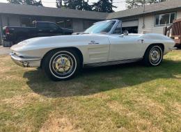 Chevrolet Corvette C2 Roadster