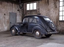 Renault Juvaquatre Berline