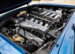 Aston Martin V8 Volante