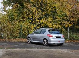 Peugeot 206 GT