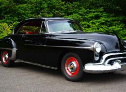 Oldsmobile 88 V8 Coupé