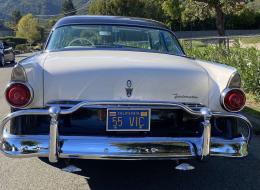 Ford Crown Victoria V8 Coupé