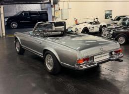 Mercedes-Benz SL 280 Pagode