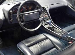 Porsche 928 S4