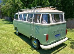 Volkswagen Combi T2 baywindow bus
