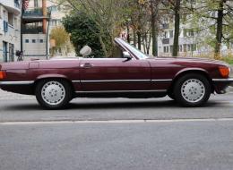 Mercedes-Benz SL 560