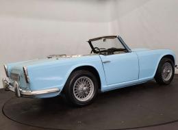Triumph TR4