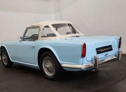 Triumph TR4