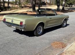 Ford Mustang V8 Cabriolet