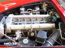 Aston Martin DB DB4 series V