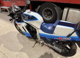Moto Suzuki GSX-R1100