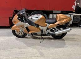 Moto Suzuki GSX-R1300 Hayabusa