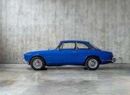 Alfa Roméo Giulia GT 1750 Veloce Série II