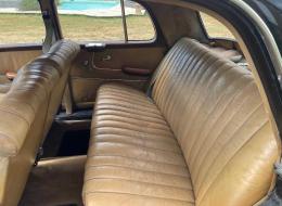 Mercedes-Benz Ponton 220 SE ponton